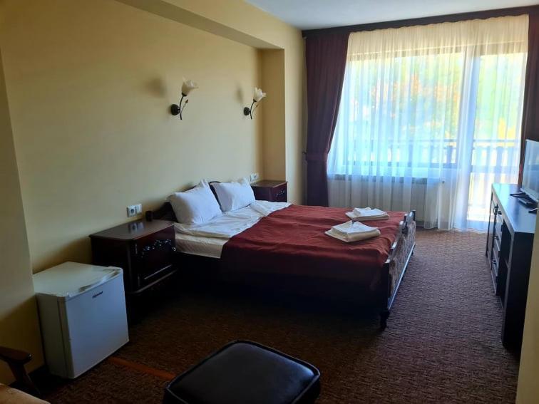 Family Hotel Bela Trjawna Exterior foto