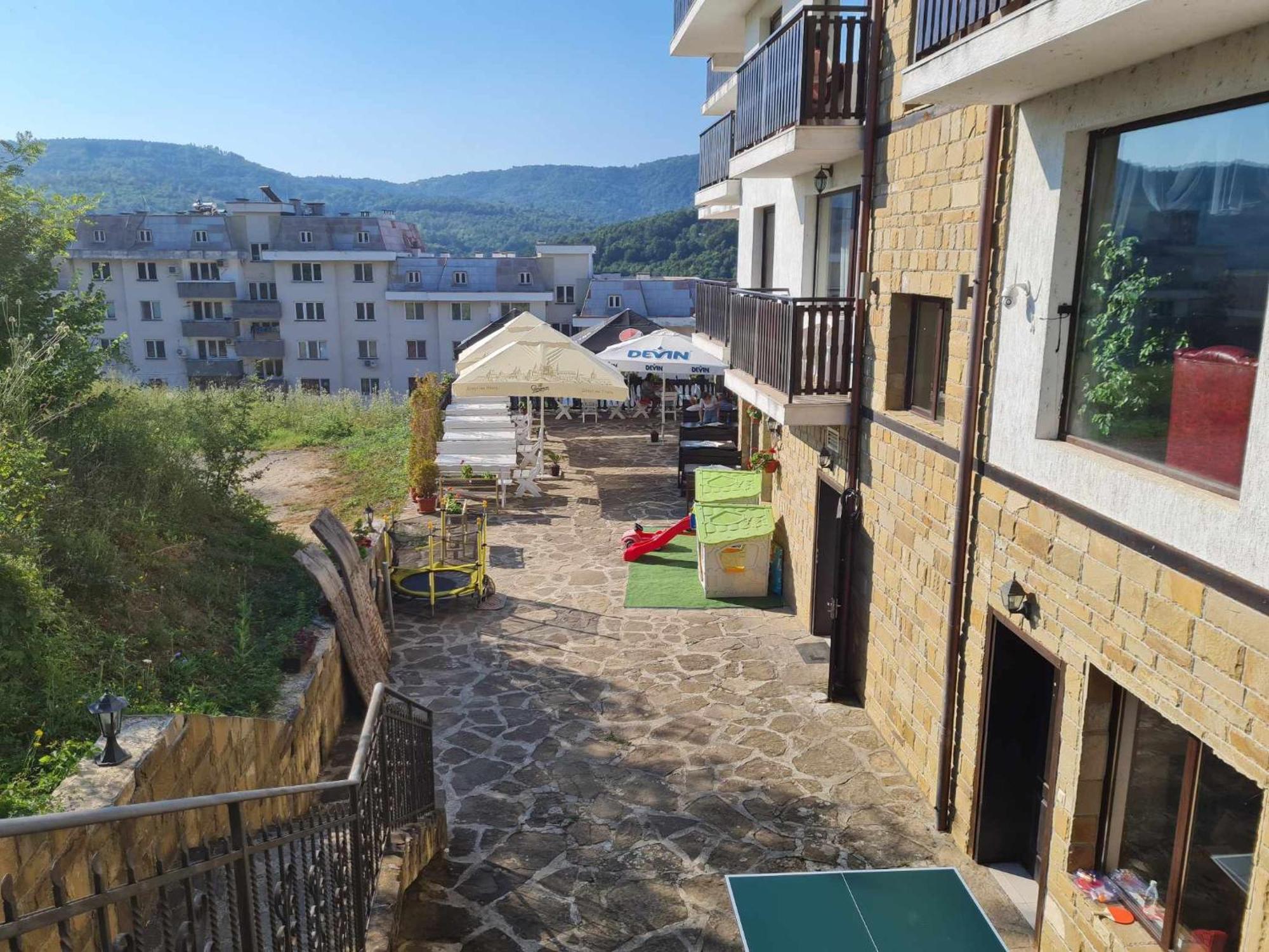 Family Hotel Bela Trjawna Exterior foto
